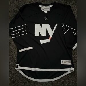 NY Islanders Reebok Black and White NHL Jersey